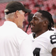Illustration for article titled The Raiders Have No Idea What To Do With Antonio Brown